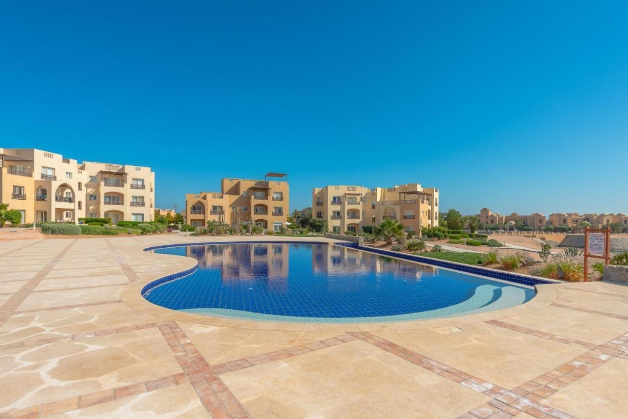 Waterside Apartments, El Gouna 1bd Private Roof Terrace דירה הורגהדה